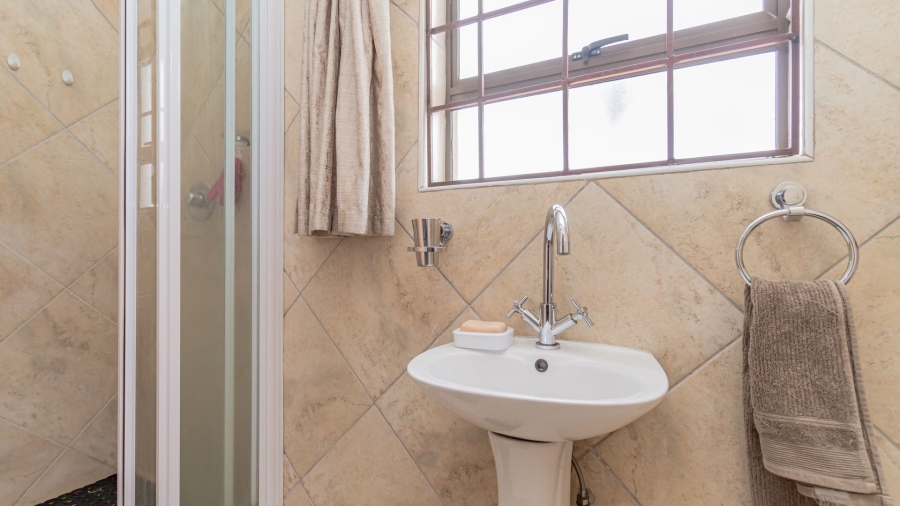 4 Bedroom Property for Sale in Safari Gardens North West